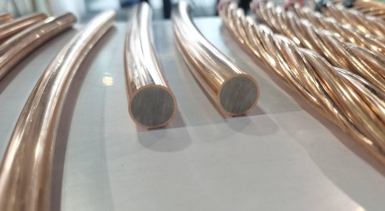 Copper-clad steel round wire and strand wire close-up