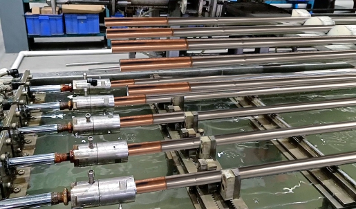 Air-tightness testing station for copper-steel connecting tube assemblies